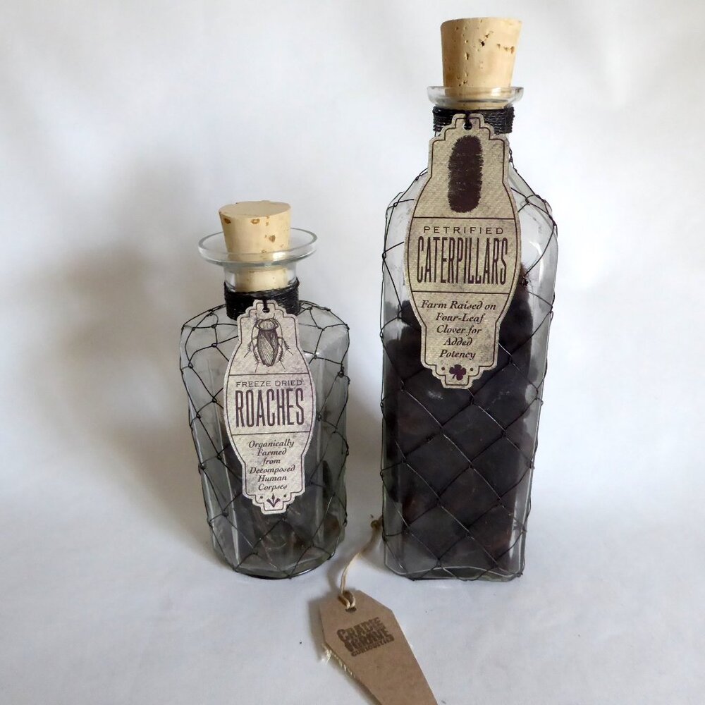 NEW APOTHECARY BOTTLE SET CATERPILLARS & ROACHES GOTHIC ODDITY PROP HARRY POTTER